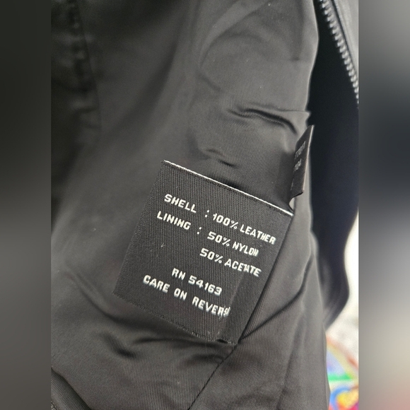 Kenneth Cole Black Leather 3 in 1 zip Leather jacket, vest and bomber | Medium - Picture 12 of 12